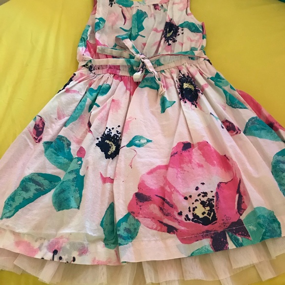 Floral girls dress🌸🌼🌺 - Picture 2 of 5
